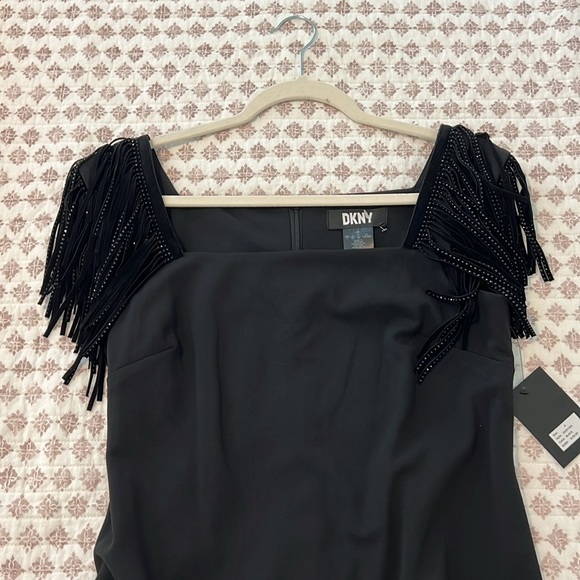 NWT DKNY Donna Karan Black Cocktail Sheath Dress Studded Fringe Shoulder Size 4 - Picture 10 of 16